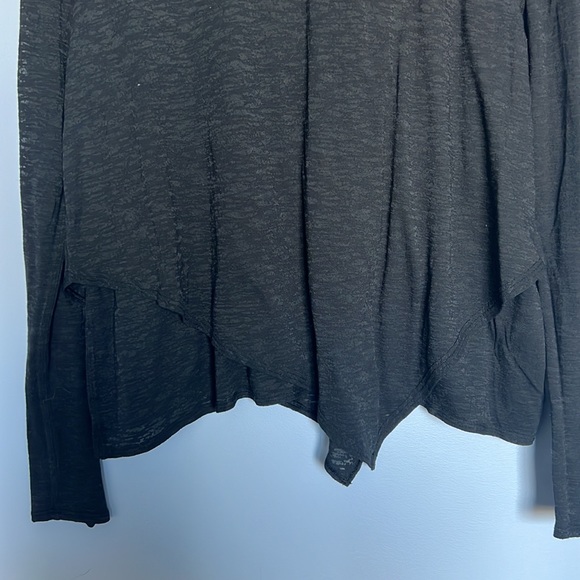 Black Layered LuluLemon Top - Picture 2 of 6